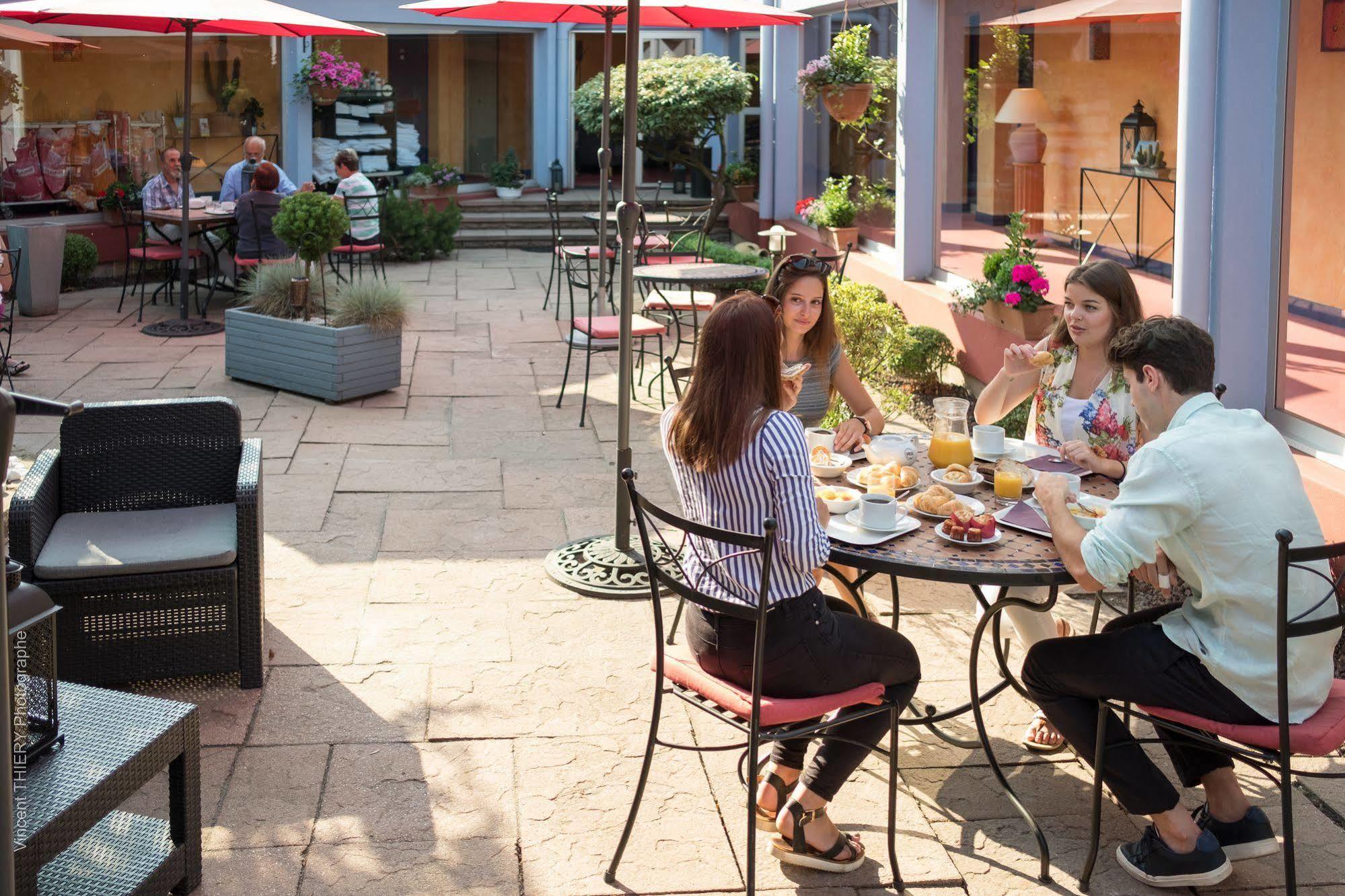 Logis Hotel Atrium Epinal Golbey Chavelot Buitenkant foto