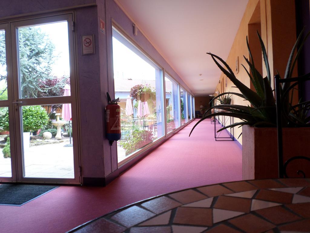 Logis Hotel Atrium Epinal Golbey Chavelot Buitenkant foto